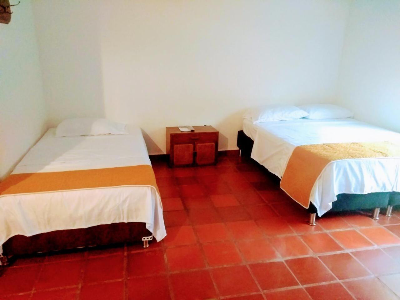 Hotel Playa By Marbar Hoteles Villeta Luaran gambar