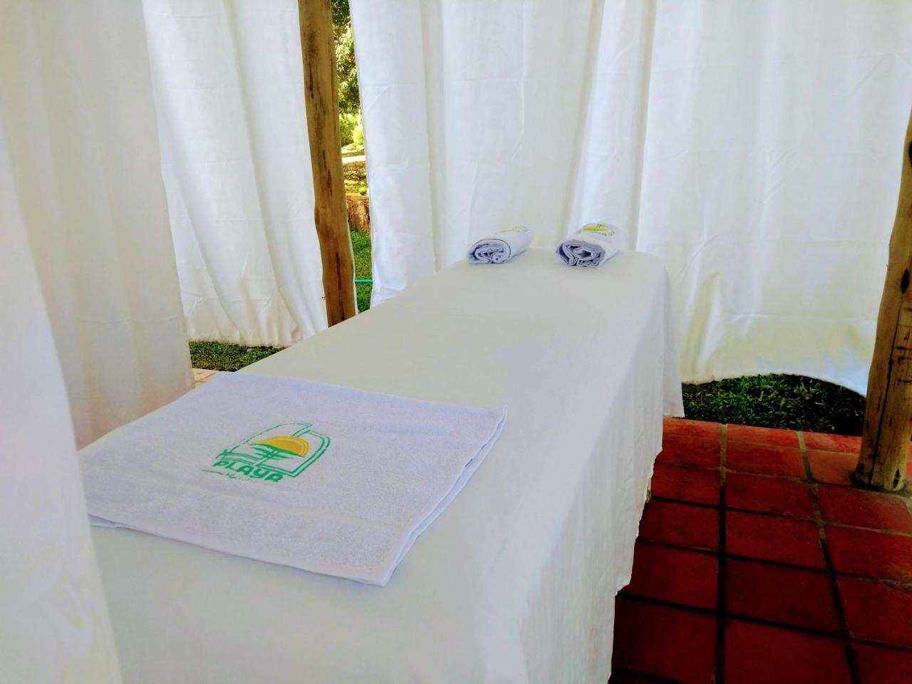 Hotel Playa By Marbar Hoteles Villeta Luaran gambar