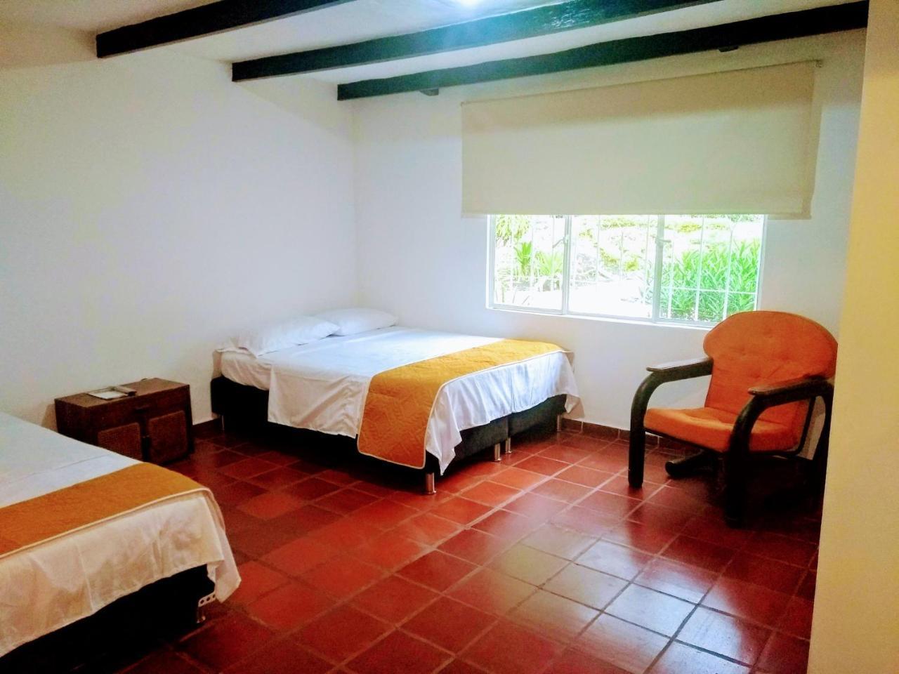 Hotel Playa By Marbar Hoteles Villeta Luaran gambar